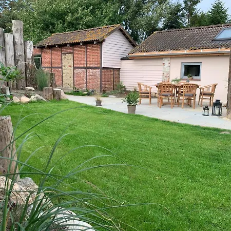 Henkieker - Laendliche Ferienwohnung Mit Stil Fehmarn Exterior photo